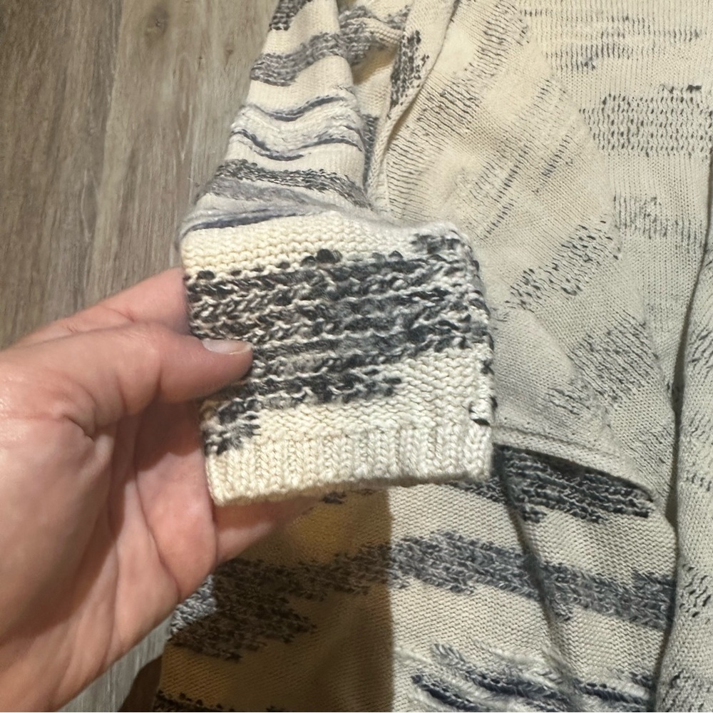 Lucky brand Comfy cardigan|| Size Small - Picture 3 of 5